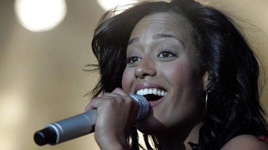 Amel Bent au théâtre Sébastopol